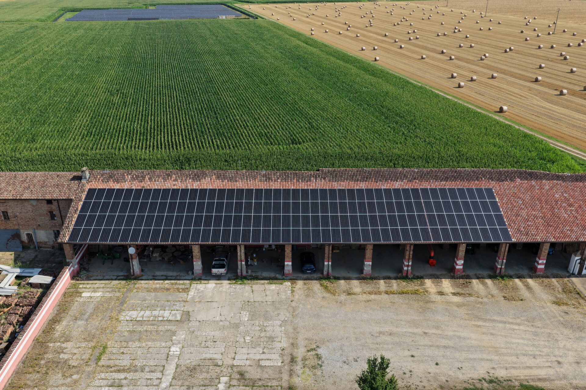 Vista aerea impianto fotovoltaico Azienda Agricola Stringhini