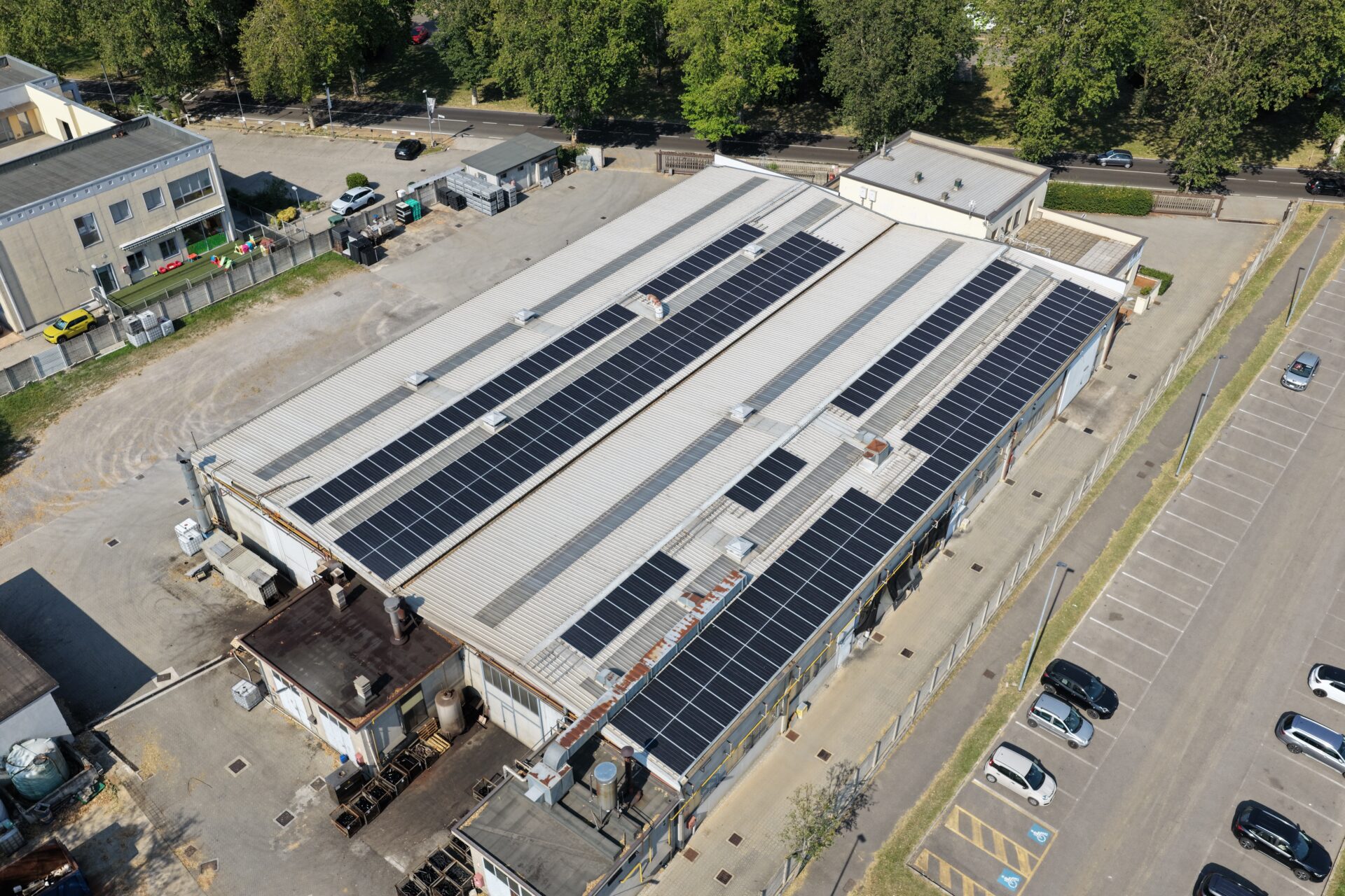 Panoramica tetto impianto fotovoltaico